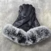 Gants de sport classiques dames filles célébrités femmes hiver chaud fendu en cuir véritable vraie fourrure femme cadeau