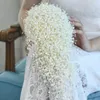 ウェディングフラワー高級花嫁ブーケ結婚白い花ブライダルパール手作り滝