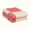 Cashmere Designer Dekens Soft Wool Plaid sjaalsjaal Letter Gedrukt Warm Sofa Bed Outdoor Travel Throw Dekens 135x170cm218s