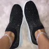 Löpskor Kvinnor Rhinestone Sneakers Crystal Vulcanize Woman New Bling Soft Sole andningsbara damer Casual Flats Loafers 210811