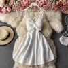 Frauen Kleid Bandage Plissee A-Linie Mini Vestidos Sommer Sexy Vintage Urlaub Party Roben Solide Nette Kleider 210519