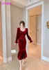 Franse vintage wijn rood fluwelen jurk schede kantoor dame polyester ritsen knielengte reguliere 210416