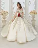 2022 Champagne robe de bal légère Quinceanera robes perles dentelle Appliques robes de bal formelles doux 16 robe robe De 15 Anos S s