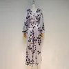 VGH Weiß Print Kleid Für Frauen V-ausschnitt Langarm Hohe Taille Geraffte Schlanke Elegante Midi Kleider Weibliche Koreanische Frühling mode 210421