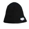 Sonbahar Casua Yama İşlemeli Beanie Skullies Şapka Süper Yün Yün Örme Şapka Severler Kış Bonnet Caps Curled-Kenar Kafatası Caps Y21111