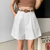 Surmiitro sommar mode khaki svart vit shorts kvinnor koreansk stil hög midja bred ben kort byxor kvinnlig med bälte 210712