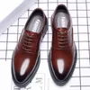 Frühling Herbst Einfache Große Größe Herren Kleid Schuhe Spitz Höhe Zunehmende Männer Wasserdichte Formale Business Leder Schuhe für Männer