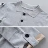 Set di tute per neonato Abbigliamento casual 2 pezzi Completi estivi Maglie a manica corta + Abito corto per bambini di nuova moda per bambini di 2-7 anni