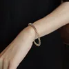 Bangle Simple Open Gold Alloy Armband för kvinnor Ins nischdesign Korean Fashion Wedding Jewelry Luxury 2022