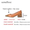 Sophitina Pumpar Kvinna Äkta Läder Patchwork Grunt Spetsigt Toe Snack Mönster Med Square Heel Office Lady Shoes PC990 210513