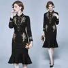 Spring Autumn Women Golden Flower Embroidery Elegant Turn Down Collar Long Sleeve Black Bodycon Party Mermaid Dress 210416