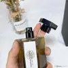 女性の香水のためのParfumeurトップクオリティの神秘的な甘い木質の香りEDT 100ml貧弱な拡散率の魅力的な香りと速い配達