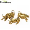 Ermakova Wall Street Golden Fierce Bull Ox Figurskulptur Laddning Stock Market Bull Staty Hem Office Decor Gift 210811