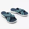 Sandalen 2021 Damen Frühling und Sommer Alltag Lässige elastische Kreuzkeil große Größe Strand offene flache Schuhe