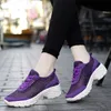 2021 Chaussures de course de concepteur pour femmes Gris Violet Purple Pince Noir Fashion Hommes Baskets Sports de Sports en plein air de haute qualité Taille 35-42 DG