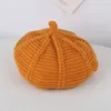 Berretti Cappelli Tessitura di lana rossa Berretti da bambina per bambini Berretto tinta unita per bebè per l'autunno inverno