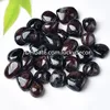 Garnet em Flashy Arfvedsonite Crystal Rocks Tumbled Stones Artesanato Polido 20-30mm Irreuglar Natural Fogos-de-artifício Gemstone Potência Pessoal Astrophyllite Stone 1000g