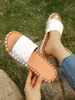 Slippers de cuero suave tejido zapatillas mujer verano diapositivas 2021 tacones planos playa rahat desliza zapatos