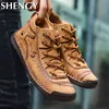 SHENGY hommes chaussures hiver baskets bottes moyennes mâle Vintage en cuir bottes faites à la main hommes baskets rétro Frosty bottes grande taille H1125