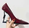 Merk Designer Dames Hoge Hak Schoenen Sexy Merk Letters hak Schoenen Echt Leer Mode Pompen Nieuwe Lente Schoeisel Schoen