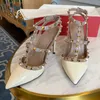 Frauen Designer Sandalen 10 cm High Heel Nackt Lackleder Schnallen Gurt Cage Stiletto Speced Toes Bolzen Schuh -Knöchel -Heels Straps S 26