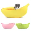 Divertente Banana Cat Bed House Carino Accogliente Cat Mat Letti Caldo Durevole Portatile Cestino per animali Canile Cuscino per cani Forniture per gatti 4 colori 210713