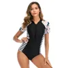 Rash Guard Surfa Badkläder Kvinnor Baddräkt Sport Stripe Blommor Bodysuit Zip Up Plus Size Monokini Beachwear XXL 210604