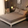 Cozy Bedroom Bedspread Hot Trendy Household Bedding Bedroom Decoration Mattress Protecto Bed 1 Bed Sheet + 2 Pillowcase F0108 210420