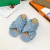 Sandalias de mujer Tacón plano grueso Pescador Zapatos de gladiador genuinos Cuero clásico Medio arrastre 3D Diseñador casual Zapatillas con letras Chanclas Diapositivas