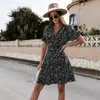 Vintage Print Femmes Robe d'été Boho Beach Style Sundresss à manches courtes Col V Mini Robe Robe bleue Robe de soirée à fleurs 210415