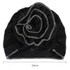 Musulmanes Hijabs Encaje Bonnet Turban Cap Big Flower Beads Mujeres Moda Cabeza de cabeza Islámica Elegante cabeza Casera Headwrap Mujer Turbantes