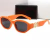 2021 Gafas de sol de diseñador Hombres Mujeres Anteojos Tonos para exteriores Marco de PC Moda Classic Lady Mirrors para 3374