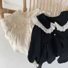 Våren höst baby tjejer bomull mode lacework patchwork klänning koreansk stil tjej långärmad nedgång krage gulliga klänningar Q0716