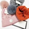 Mode chaud designer adulte bonnet en gros hiver femmes chapeaux tricotés 100% coton hommes chapeau tricoté 10 couleurs de style amoureux casquettes mignonnes