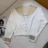 Primavera diseño de moda europea suéter con cuello en v perspectiva gasa remendado de punto de un solo pecho manga rhinestone cardigan abrigo corto