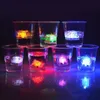 Barra de cubitos de hielo LED Flash lento rápido Cambio automático Cubo de cristal Luz activada por agua 7 colores para fiesta romántica Boda Regalo de Navidad