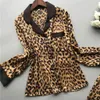 Kobiety Lounge Set Silk Top Spodnie Sexy Leopard Z Długim Rękawem Oddychające Piżama Kostium Dla Kobiet Piżamy Piżamy Nightwear 2021 New X0526