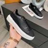 Moda Męskie Kobiety Przypadkowe Buty Prawdziwej Skórzane Trampki Zwiększ Trenerzy Platformy Outdoor Lace Up Calfskin Printing Sneaker Buck Box 35-44