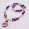 Set di gioielli elastici con perline viola con collana di moda con pendente a forma di torta/conchiglia per ragazze Regali per bambini