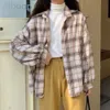 Vintage Kvinnor Slå ner Krage Blusar Mode Plaid Tryckt Kvinna Elegant Skjortor Harajuku Style Lady Loose Solid Outwear Coat 210518
