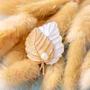 Broches Ginkgo tendance pour femmes, en or blanc mat, en feuille d'érable, de haute qualité, en perles de coquillage, écharpe, bijoux de noël, SJYS-5