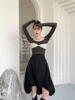 T-shirt manica lunga grigia T-shirt aderente con scollo quadrato T-shirt aderente da donna in stile coreano con fiocco in maglia per donna 210427