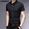 COODRONY Chemise à manches courtes Hommes Chemise d'été Cool Chemise Hommes Business Chemises décontractées Mâle Mode Star Modèle Chemise Homme S96034 210331