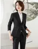 女性のスーツブレザー高品質ファブリックフォーマル女性ビジネス秋の冬女性オフィスワークプロフェッショナルOLスタイルパンツスーツを着る
