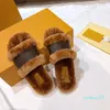 Designer 2021 Top Paris Fashion Wool Slipper Buty Kobiety Ciepłe Kapcie Damskie Sandały Maomomao Sandały 35-42