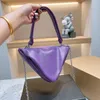 High Luxurys Designer-Dreieckstasche, klassische Qualität, Damen 2021 Handtasche, Damenmode, Mutter-Geldbörse, Handtaschen, Schultertaschen, Temperament-Geldbörse, Kunstwerk, Nylonketten