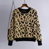 Jumper outono inverno de malha suéteres mulheres coreanas ombros superdimensionam leopardo jacquard moda moda blends pullover 210420