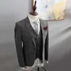 Британский костюм в стиле мужчины 3 шт. Костюм клетки блейзер тренд жених свадебные костюмы смокинг бизнес формальное платье костюм мужские курить UOMO X0909