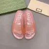 2021 Designer Slippers Heren- en Dames Sandalen Mode Strand Schoenen Platte Bodem Multi Color Anti Slip Classic Transparent Material Box Size 35-42