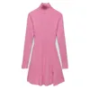 Femmes mode Chic rose côté fendu mince tricoté Mini robe femme élégante col roulé à manches longues robes robes 220215